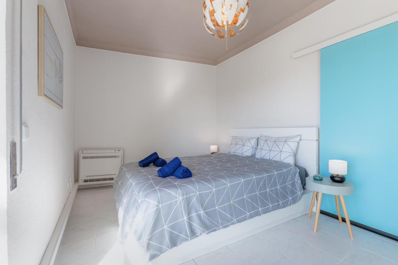 Max Crib - Seafront 2 Bedroom Apart With Ac And Private Parking In Armacao De Pera Bagian luar foto