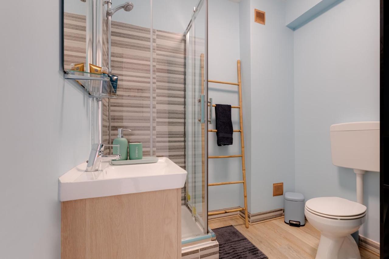 Max Crib - Seafront 2 Bedroom Apart With Ac And Private Parking In Armacao De Pera Bagian luar foto